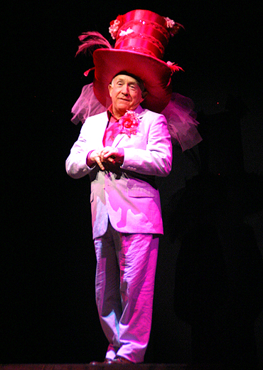 10-Leslie Jordan.jpg