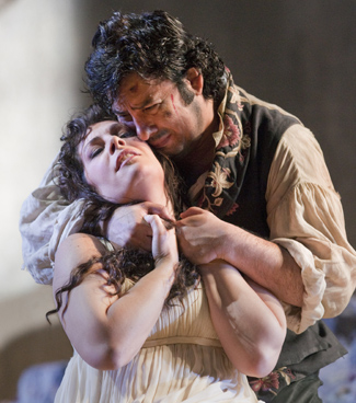 Sondra Radvanovsky and Marcelo Alvarez in IL TROVATORE; photo courtesy of Metropolitan Opera